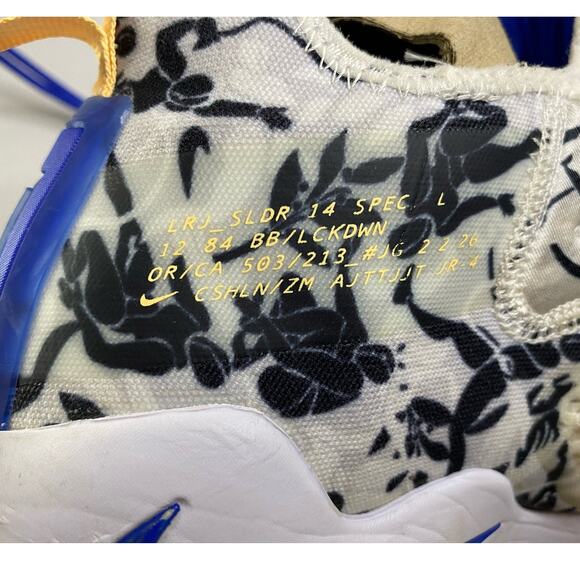 Nike LeBron Soldier 14 Sisterhood Size US 7 - Picture 5 of 6